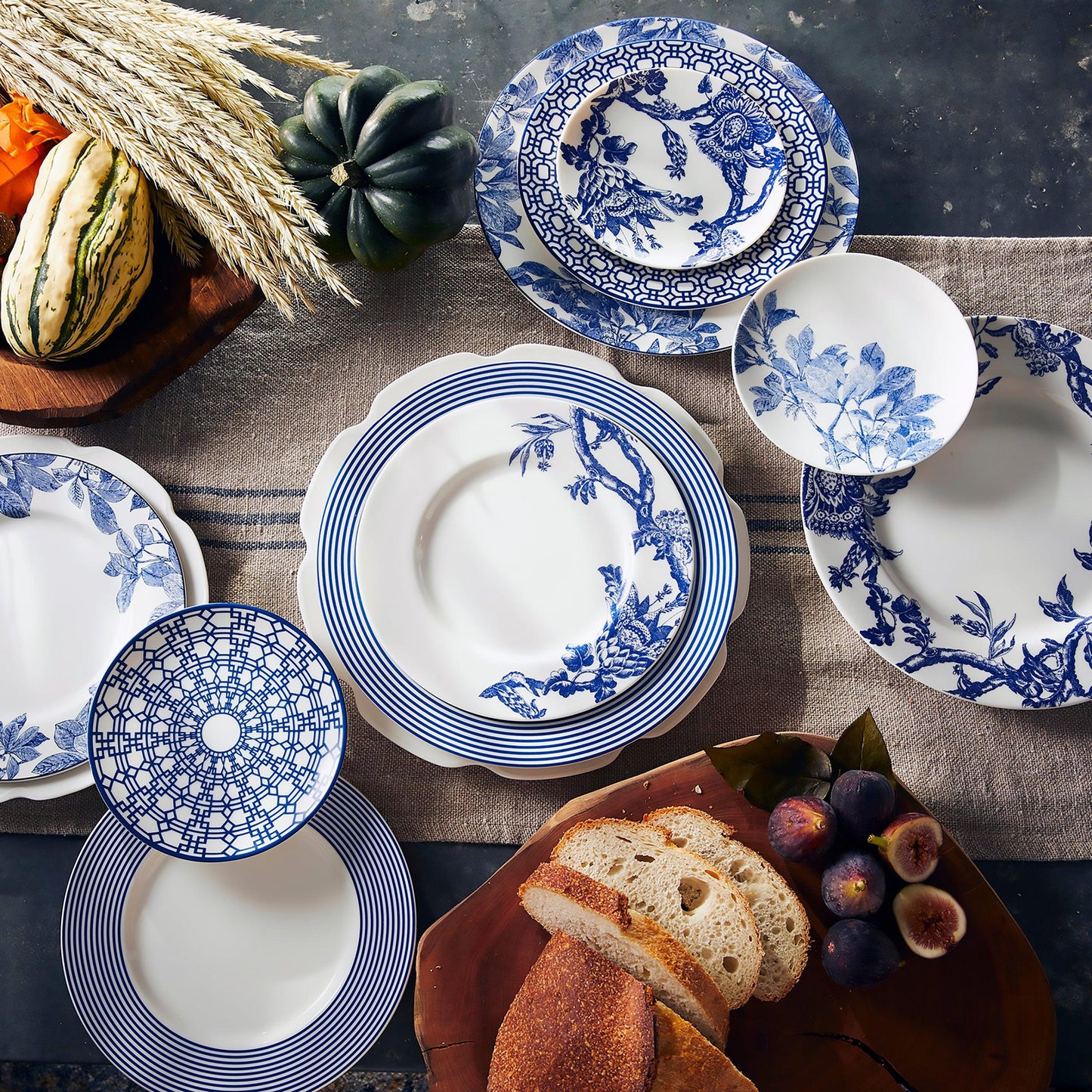  Newport Stripe Rimmed Dinner Plate