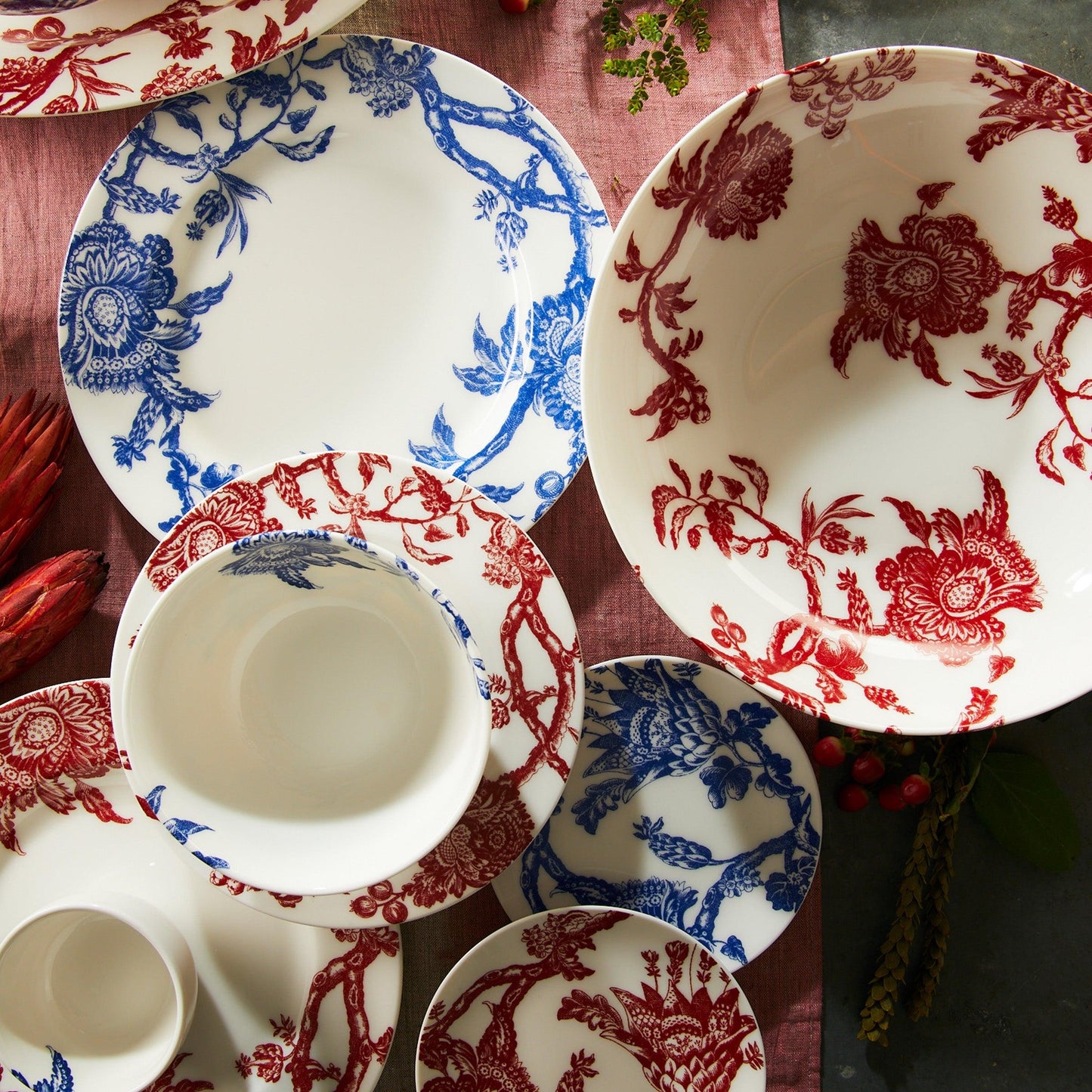  Arcadia Rimmed Dinner Plate