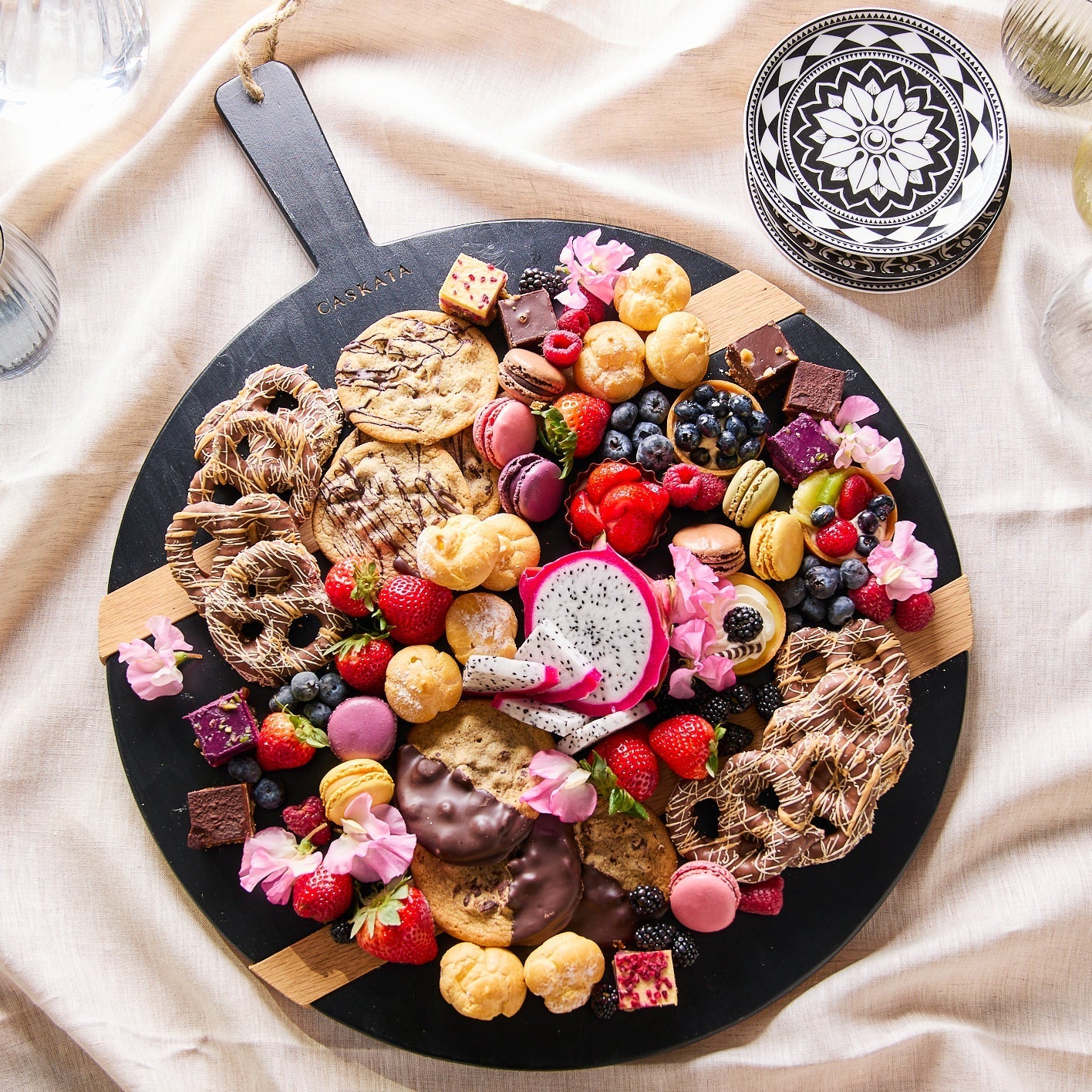  Black & Natural Round Charcuterie Big Board
