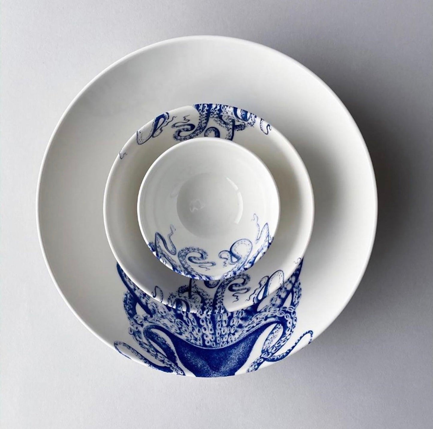  Lucy Wide Serving Bowl