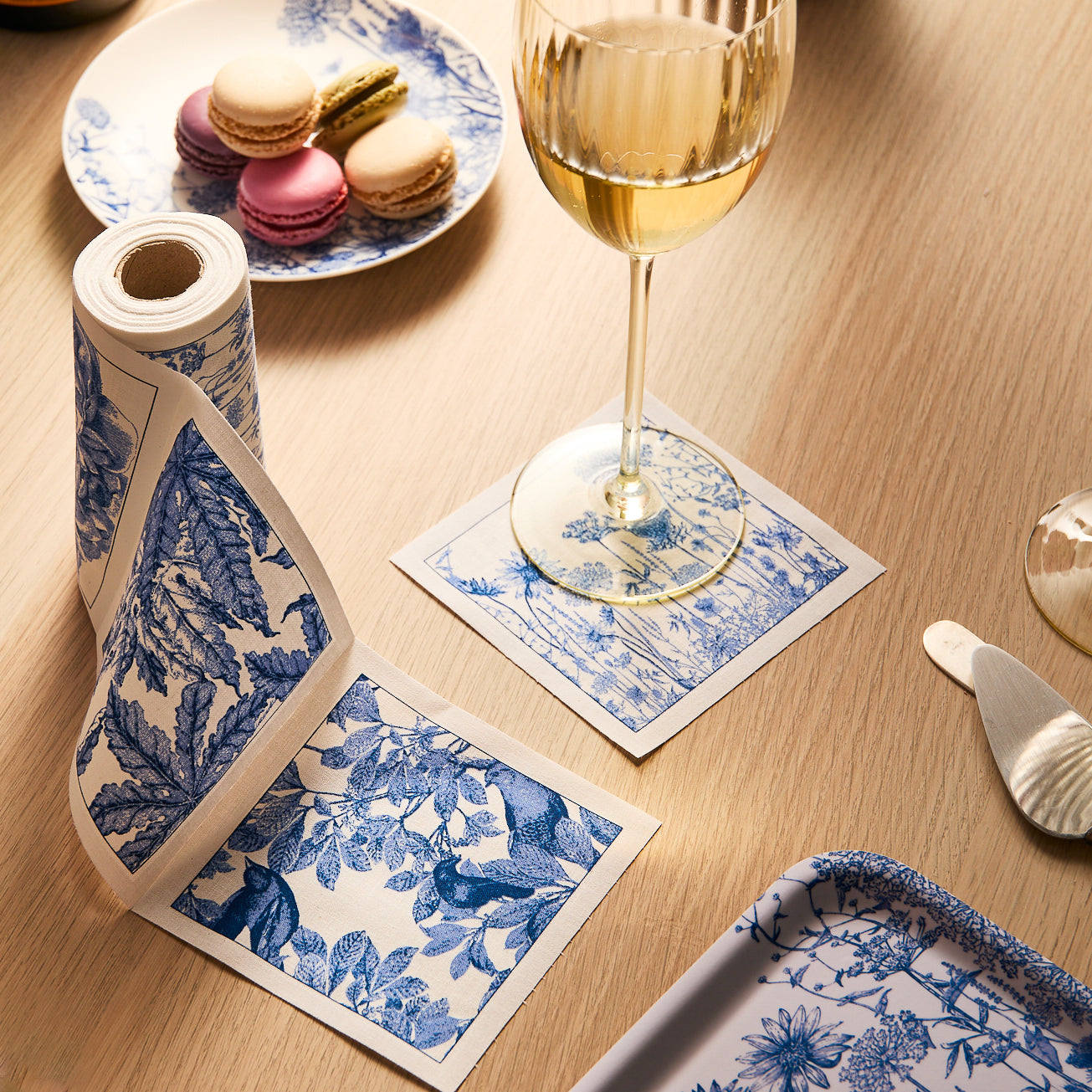  Botanicals Cocktail Napkin Roll