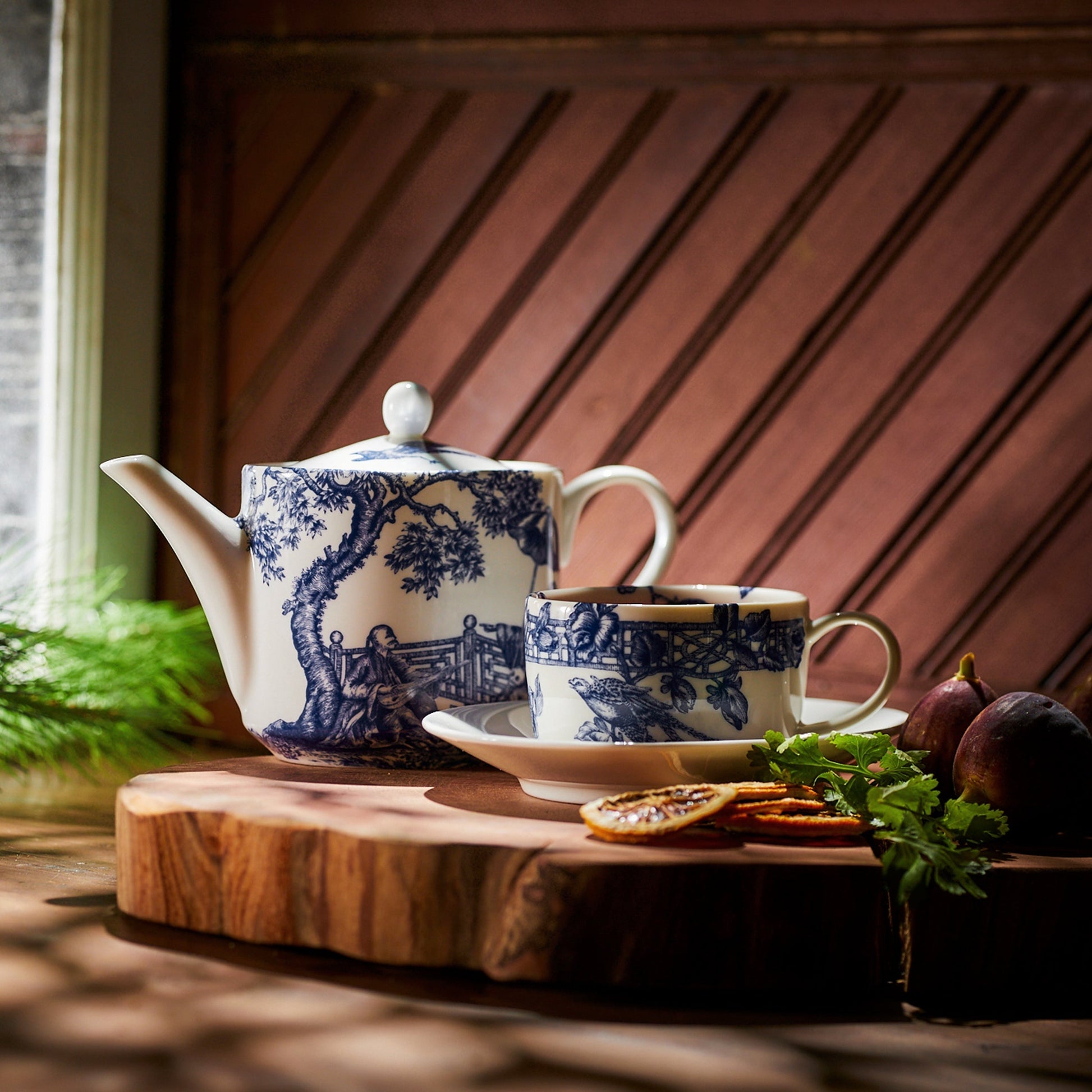  Chinoiserie Toile Petite Teapot