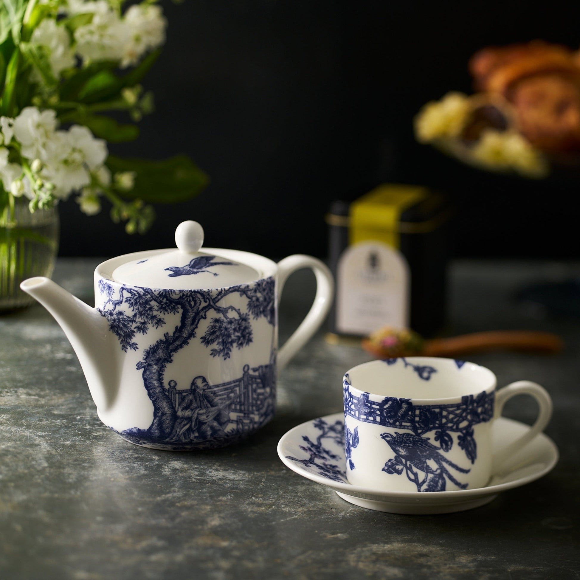  Chinoiserie Toile Petite Teapot