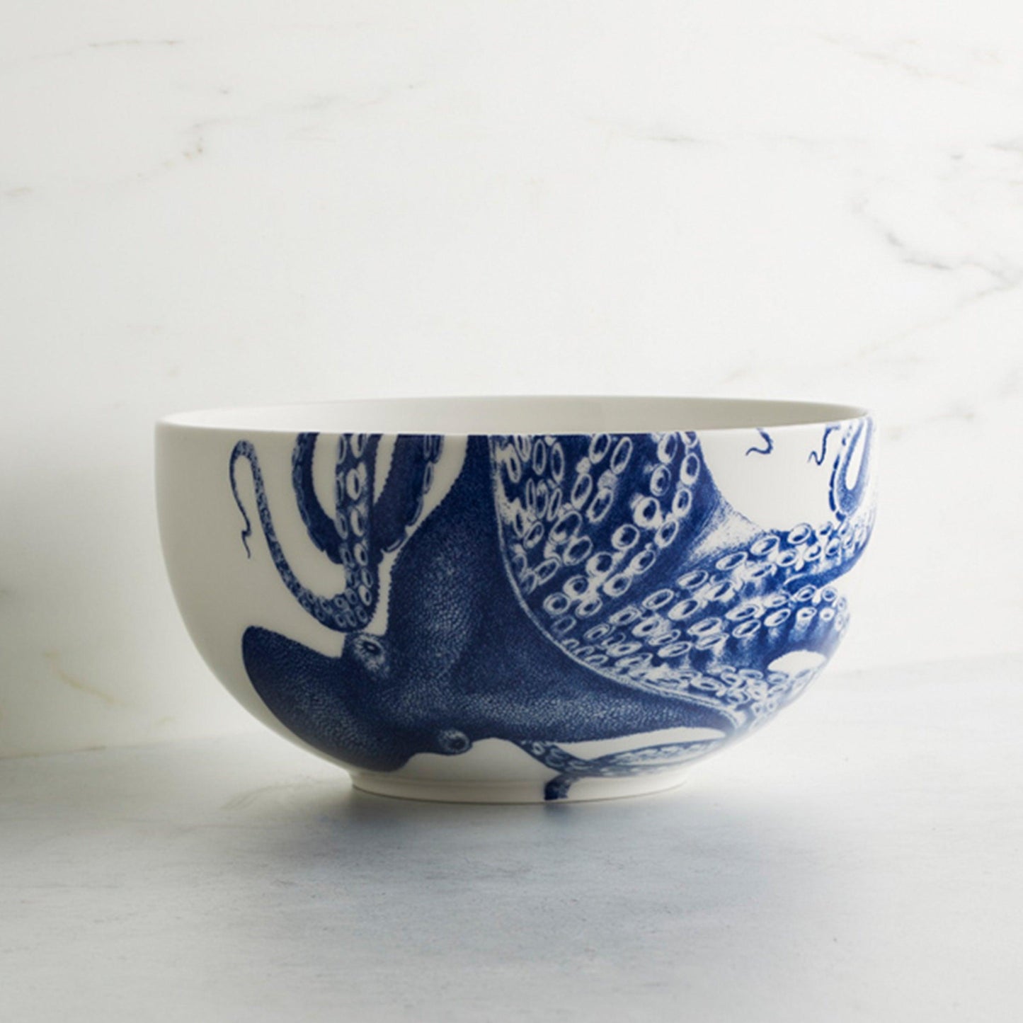  Lucy Large Round Serving Bowl