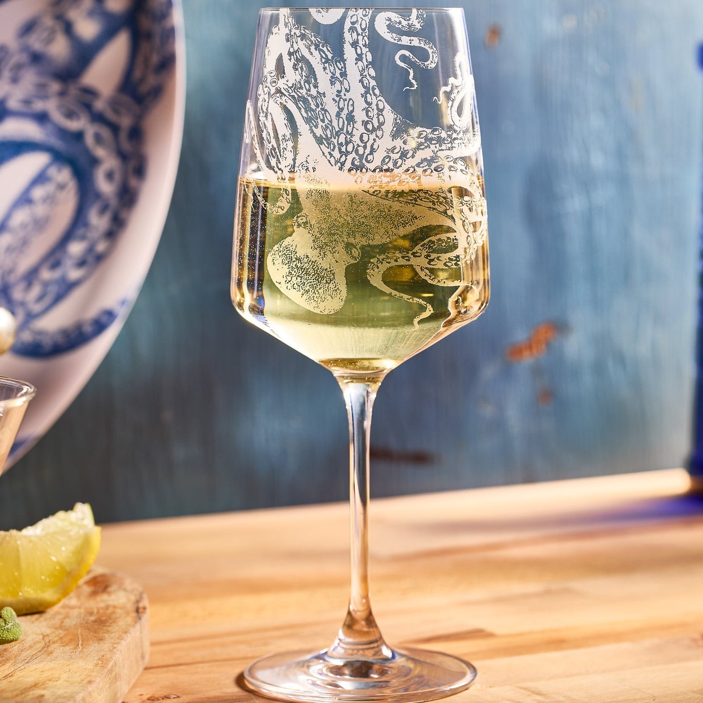  Lucy White Wine Glasses