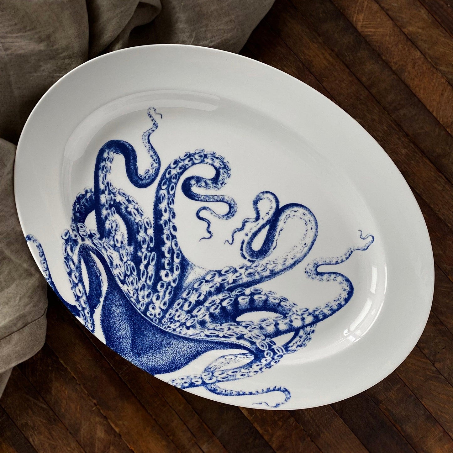  Lucy Oval Rimmed Platter