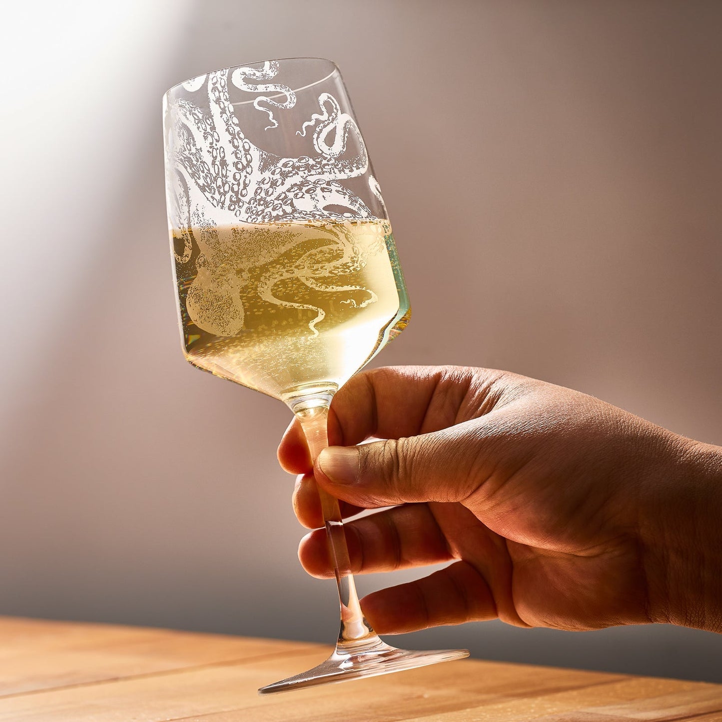  Lucy White Wine Glasses