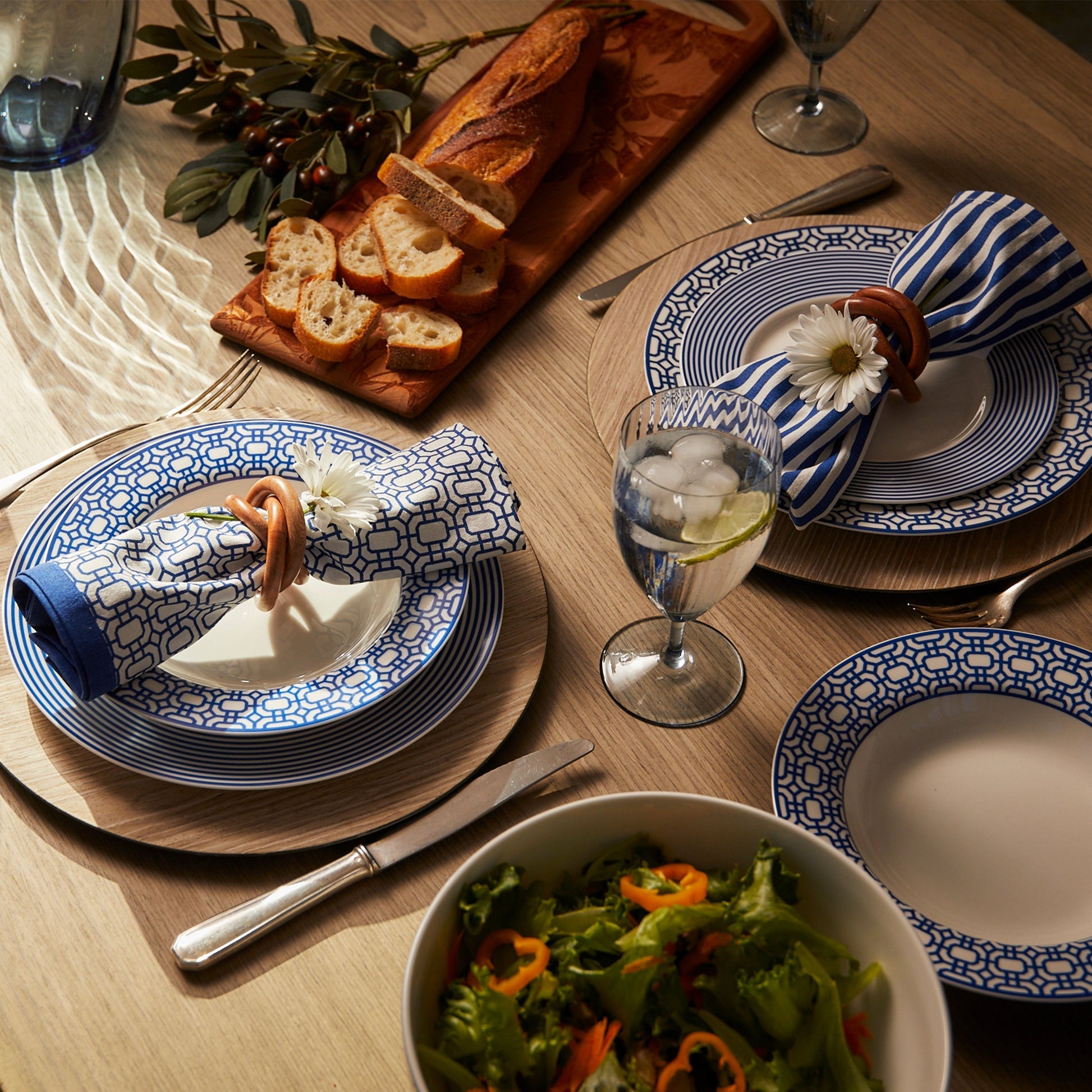 Newport Garden Gate Dinner Napkins In Blue Set/4