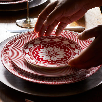  Newport Stripe Crimson Salad Plate