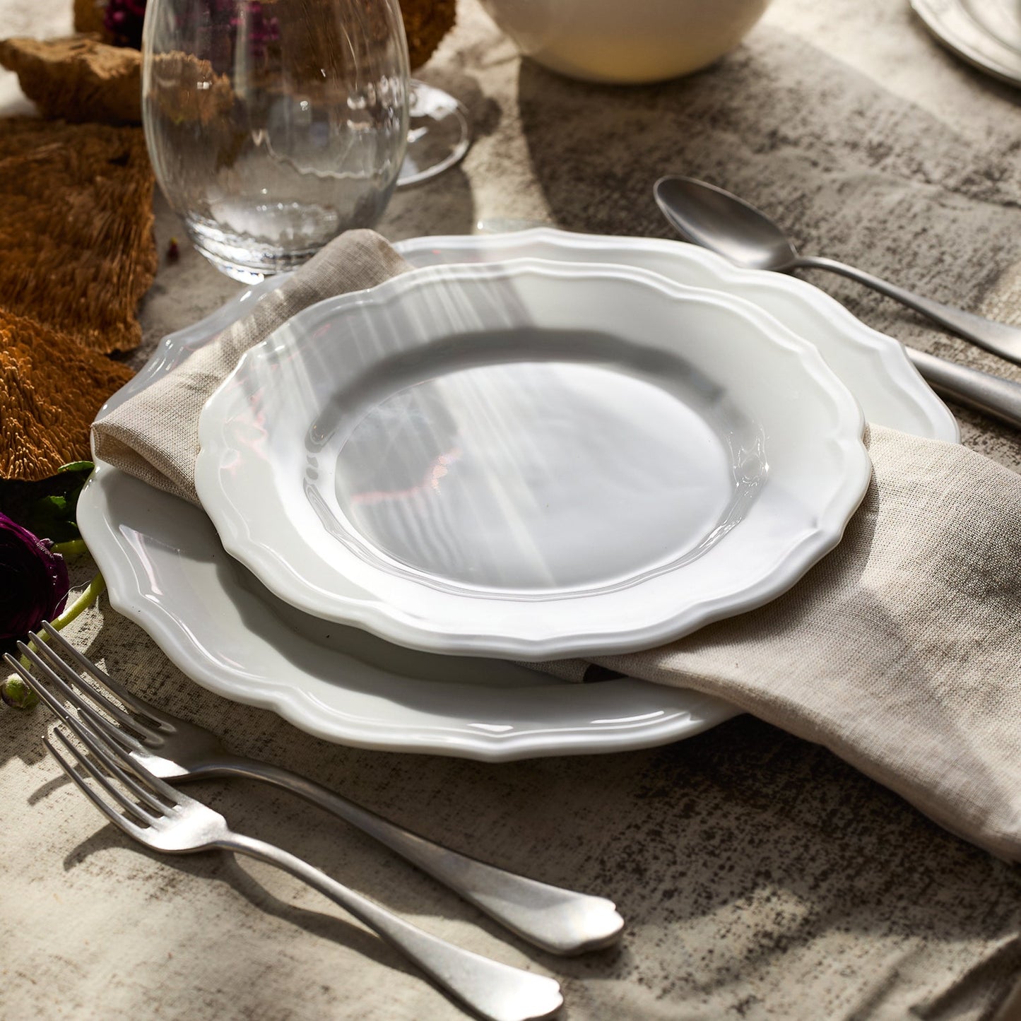  Stella Scalloped White Salad Plate